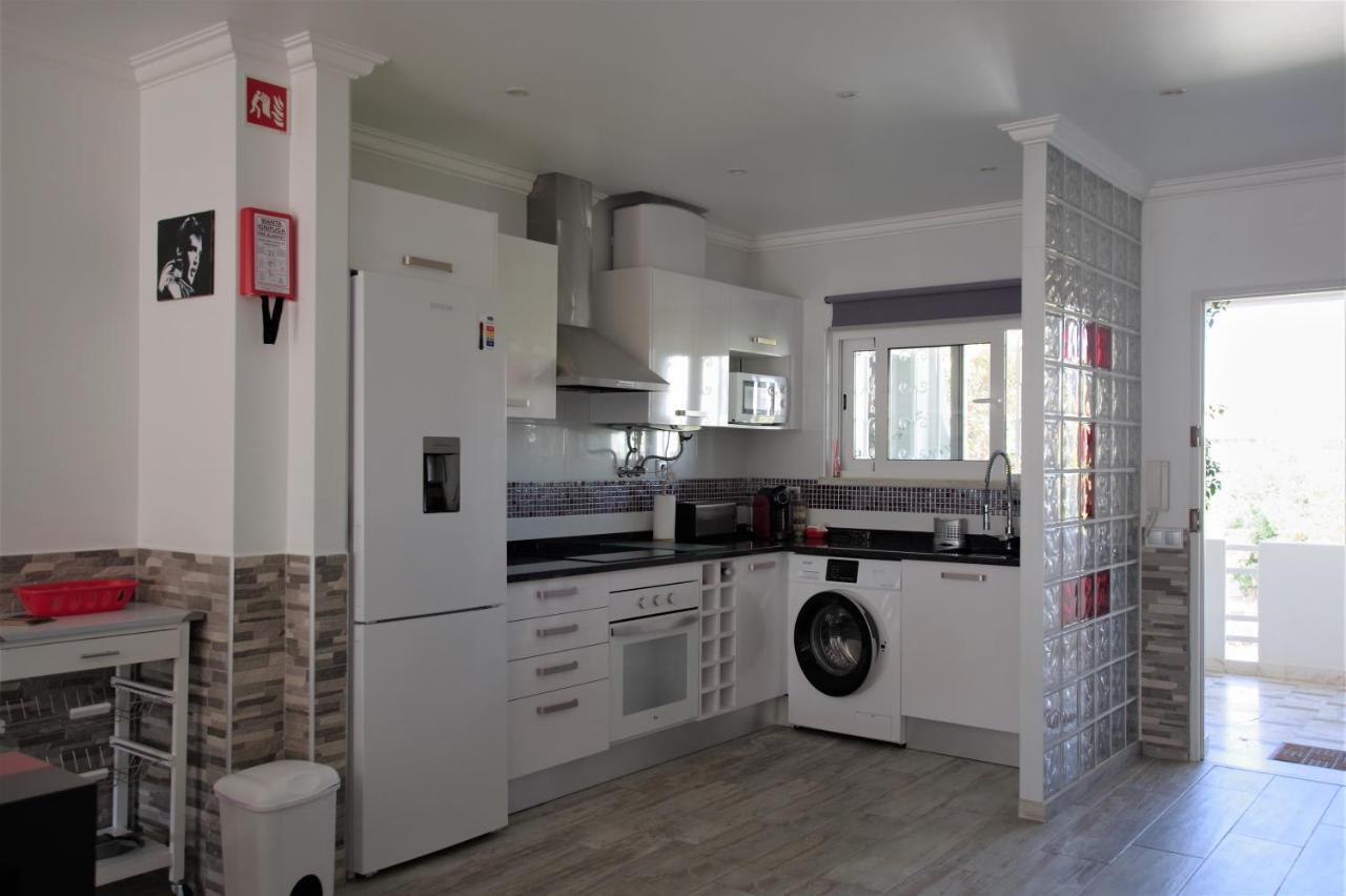 Apartment Albufeirasun, Arrive As A Guest Leave As A Friend. *